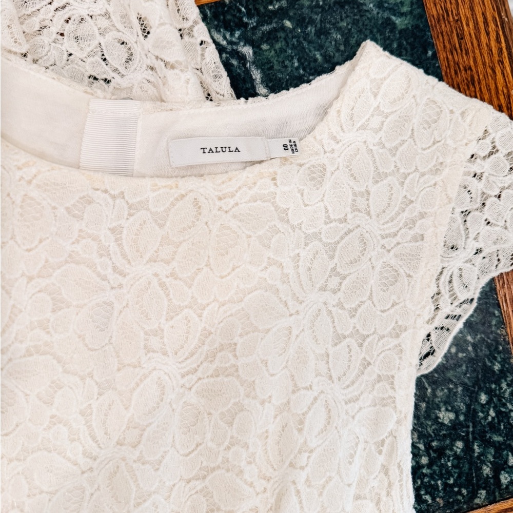 Aritzia: Talula Belgravia Lace Dress